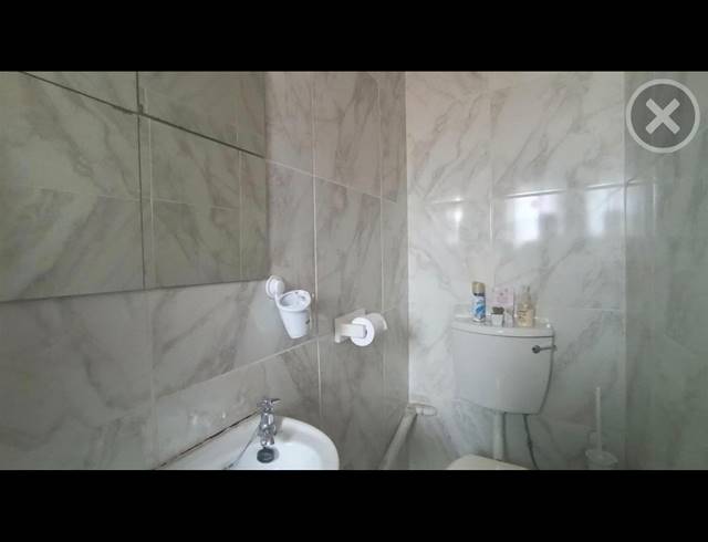 2 BEDROOM SECTIONAL TITLE FOR SALE IN KEMPTON PARK WEST